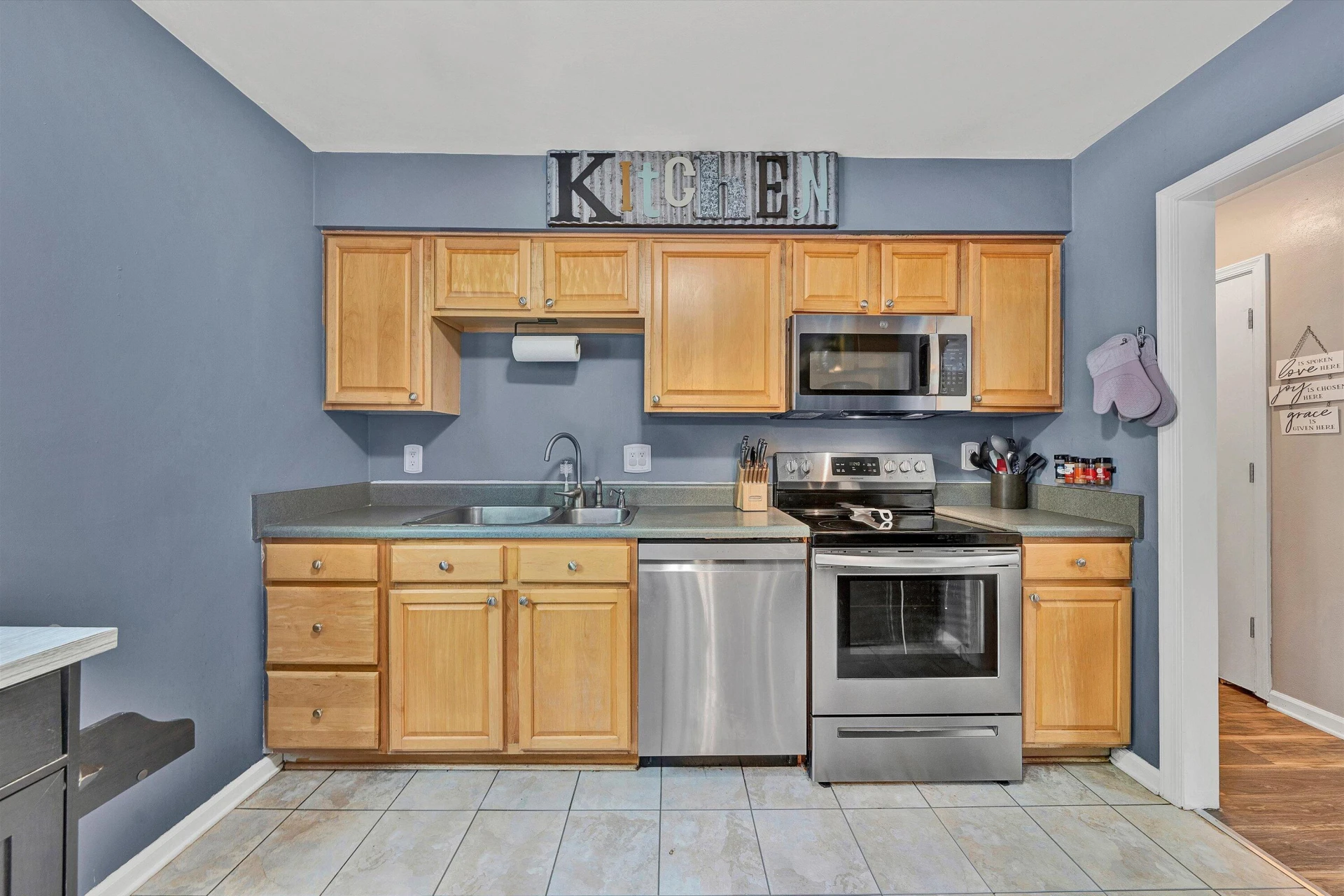 4728 Casper DR NE - Photo 8