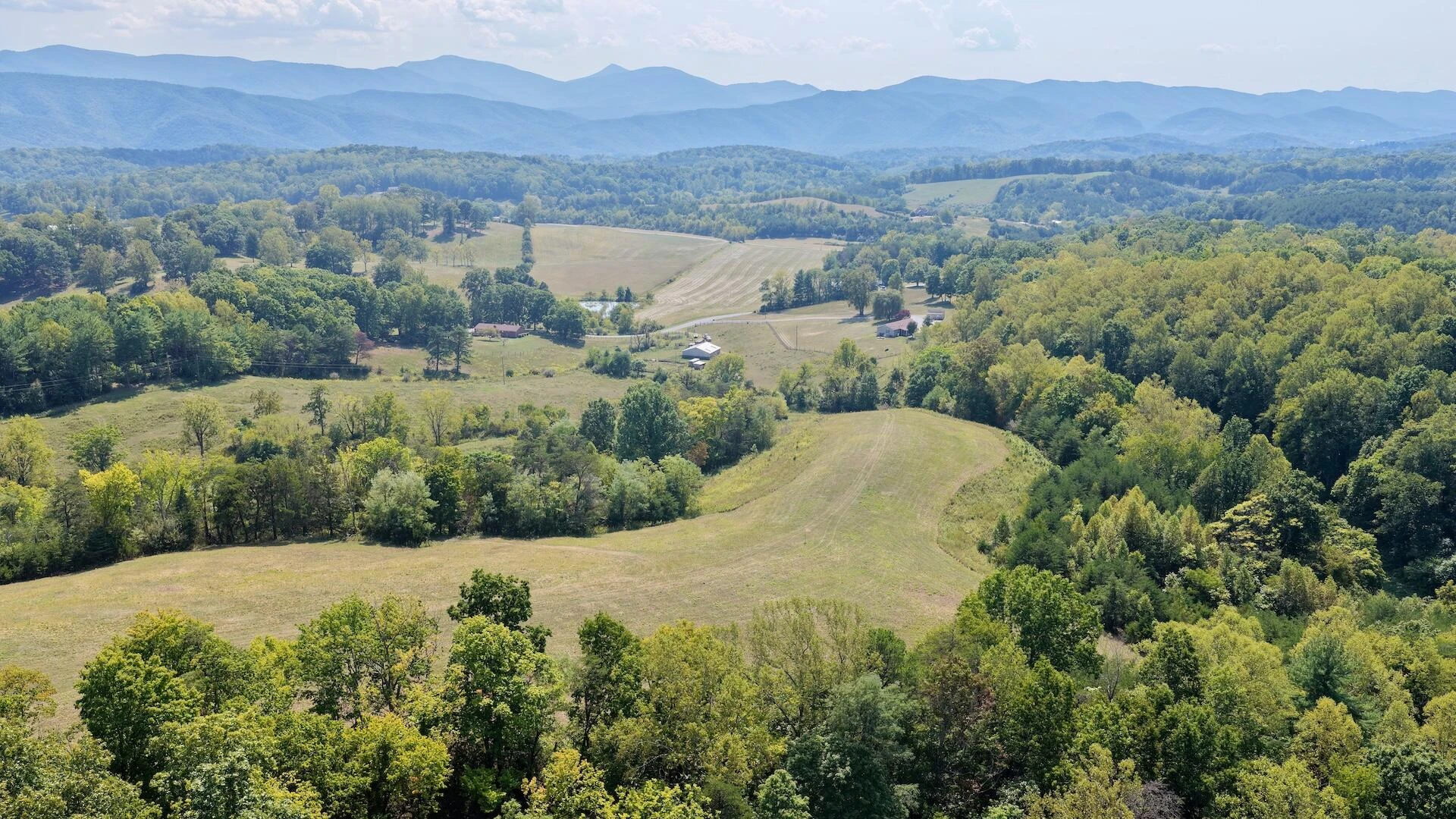 576 Alpine RD - Photo 2