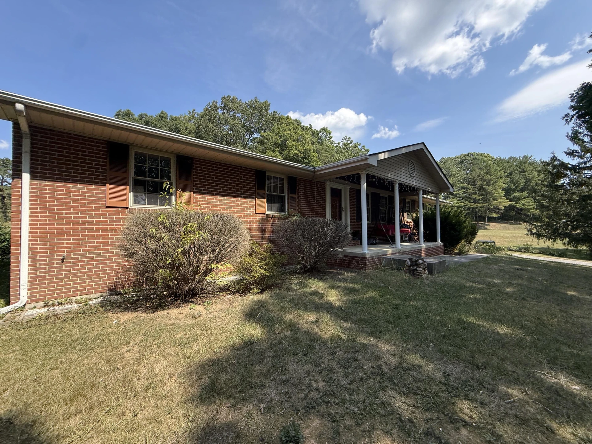 576 Alpine RD - Photo 28