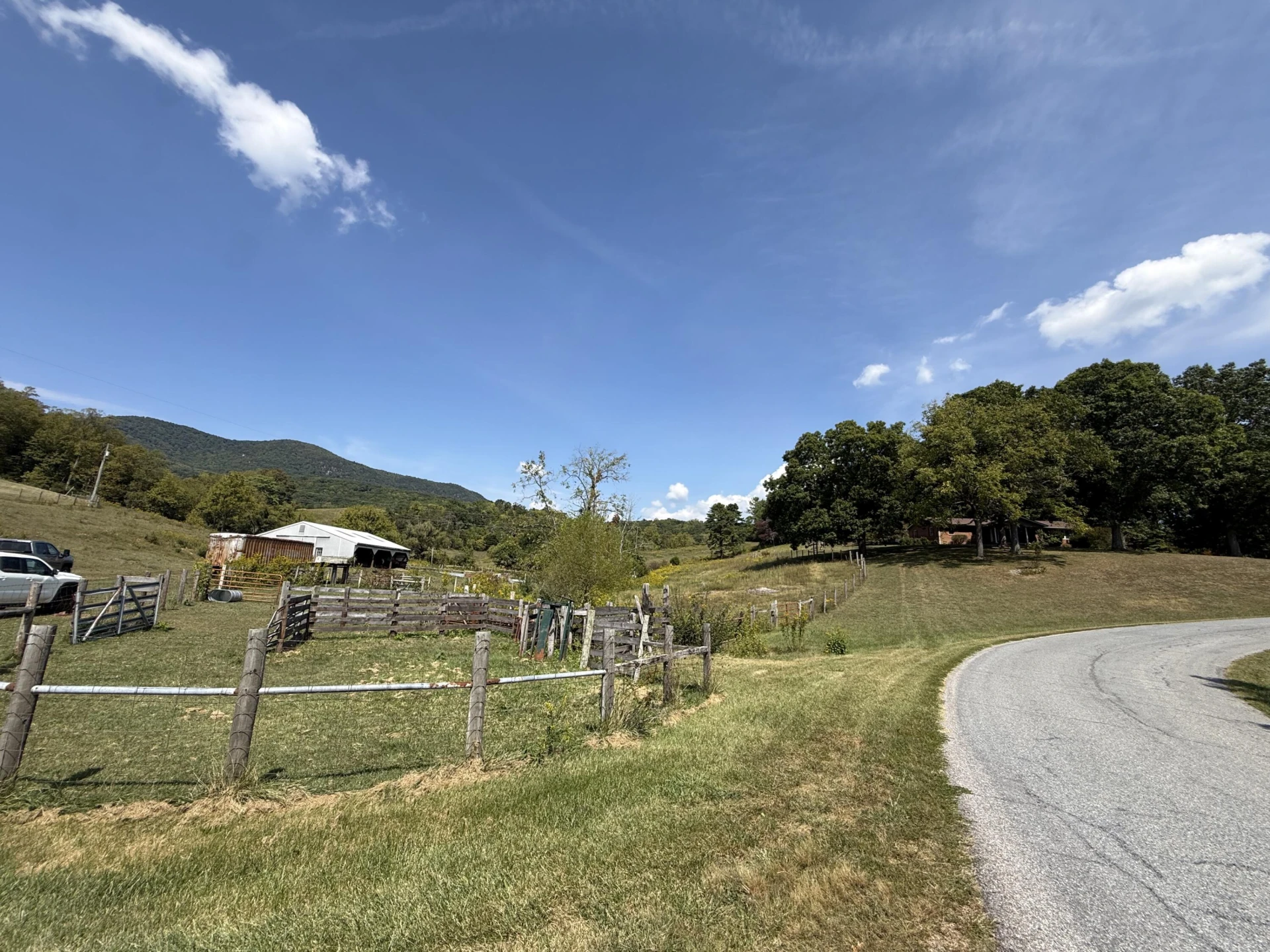576 Alpine RD - Photo 31