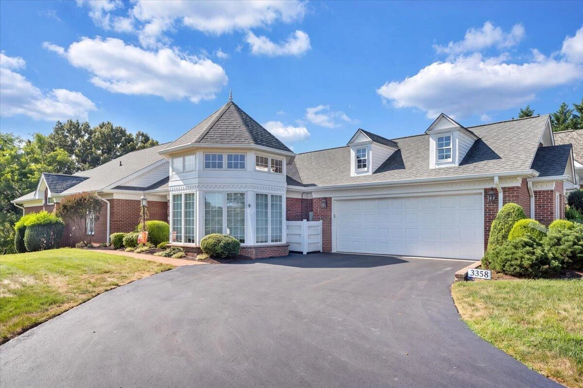 3358 SW Kingsbury CIR