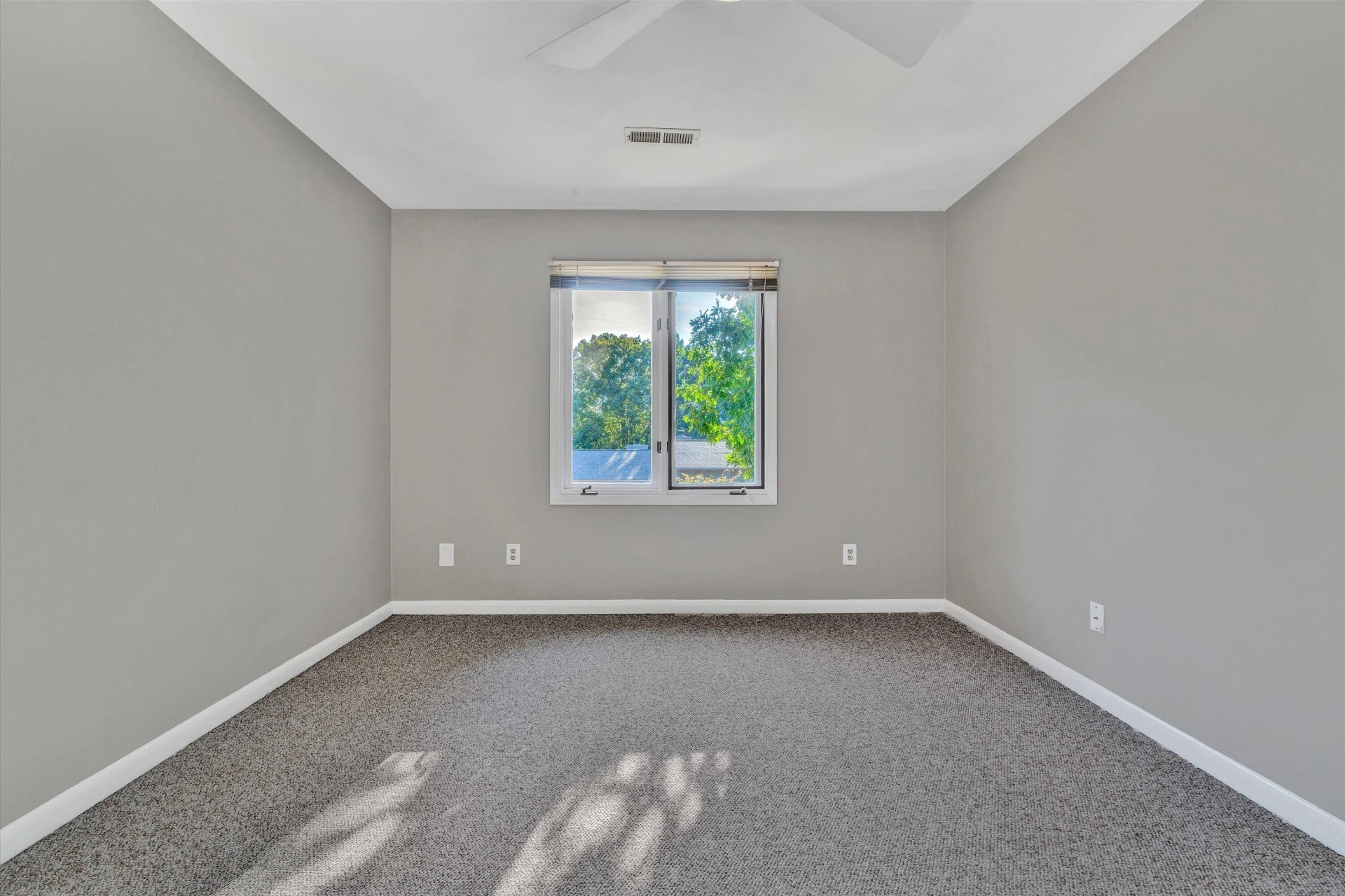 3426 Londonderry CT - Photo 25