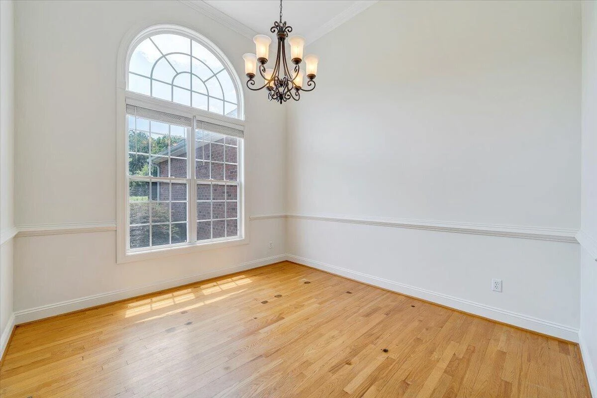 138 Holland CT - Photo 10