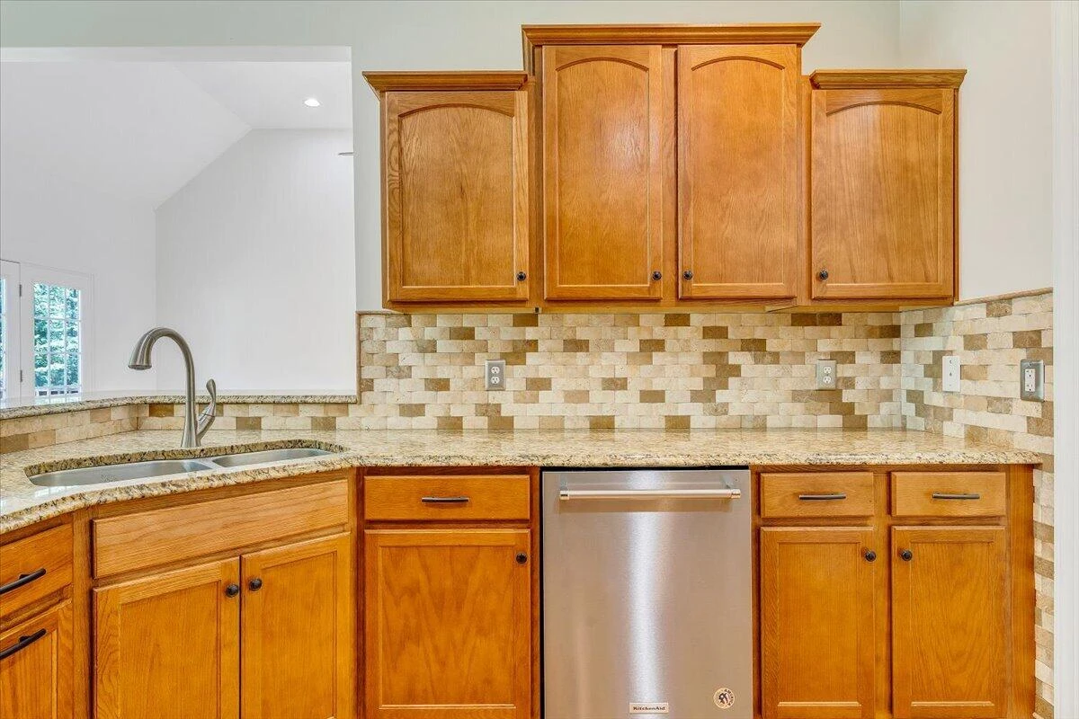 138 Holland CT - Photo 16