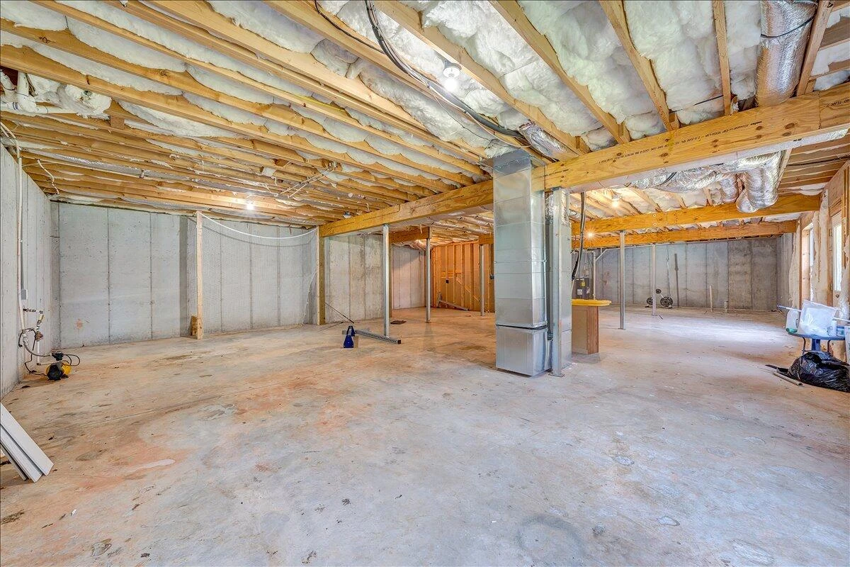 138 Holland CT - Photo 45