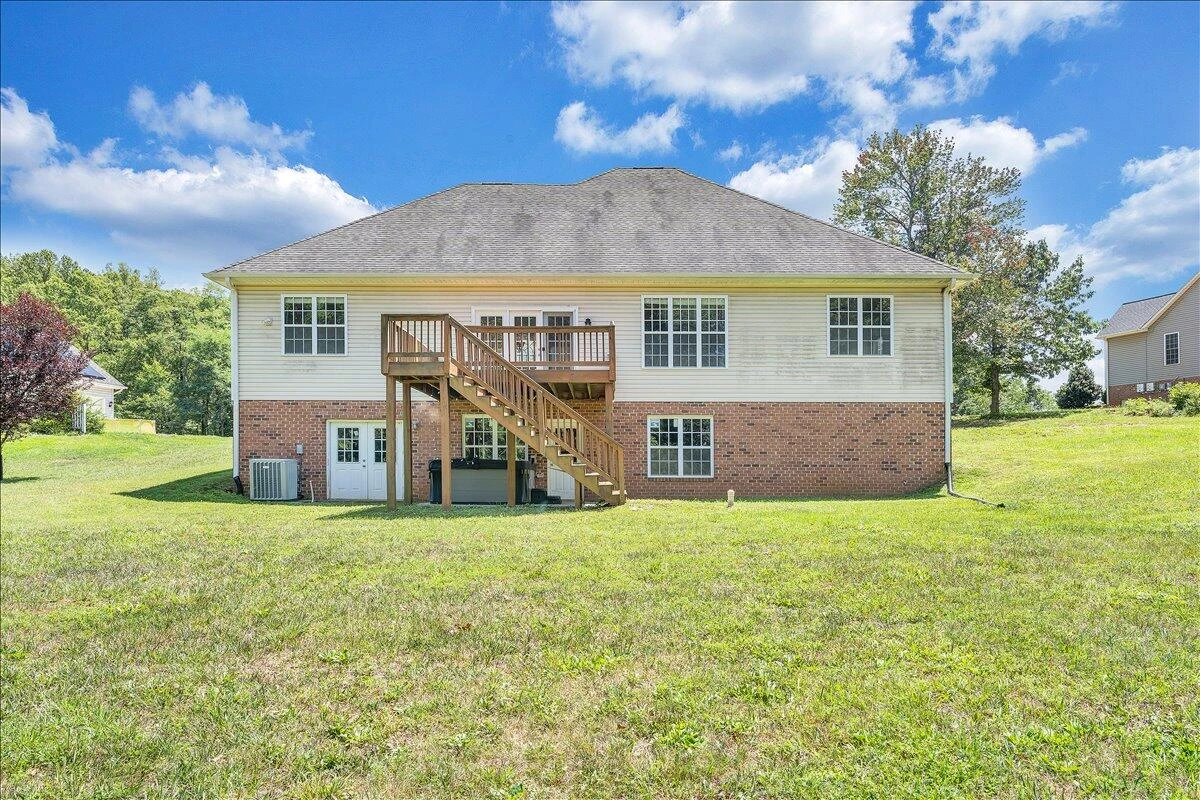 138 Holland CT - Photo 49