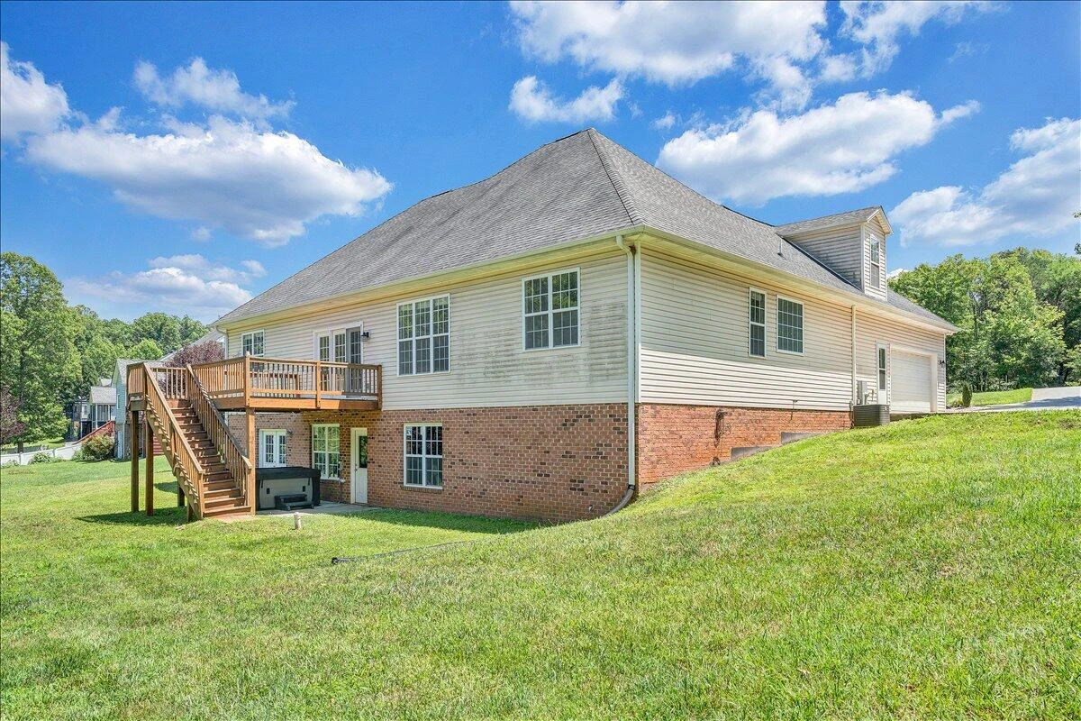 138 Holland CT - Photo 50
