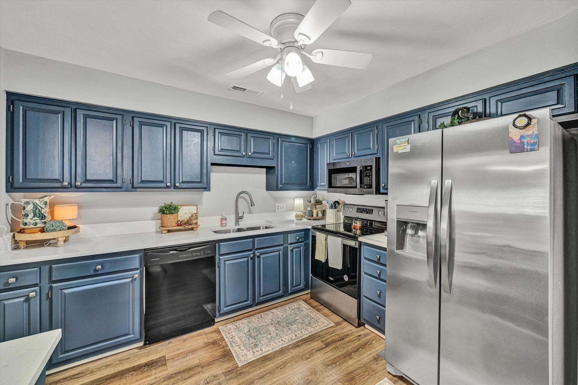 4728 Wembley PL SW - Photo 10