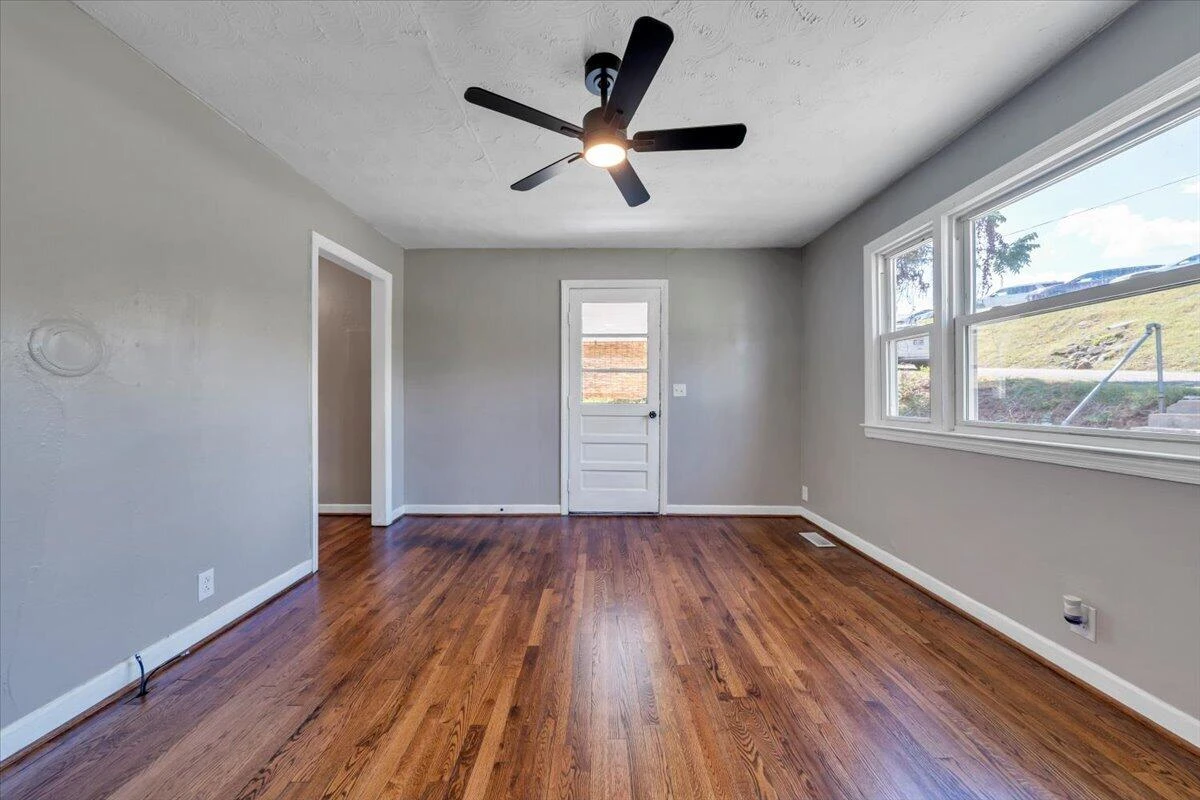 50 Harvey ST - Photo 10