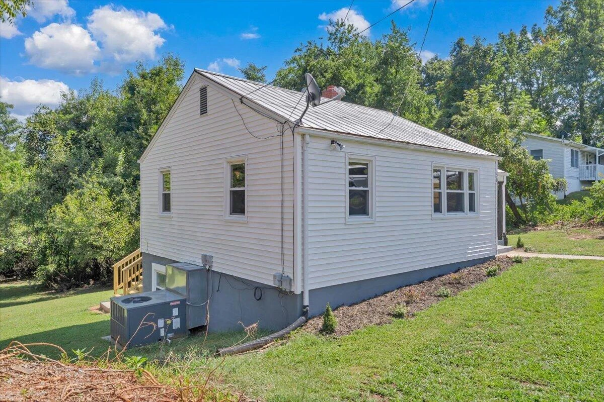 50 Harvey ST - Photo 49