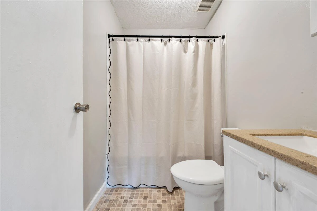50 Harvey ST - Photo 32