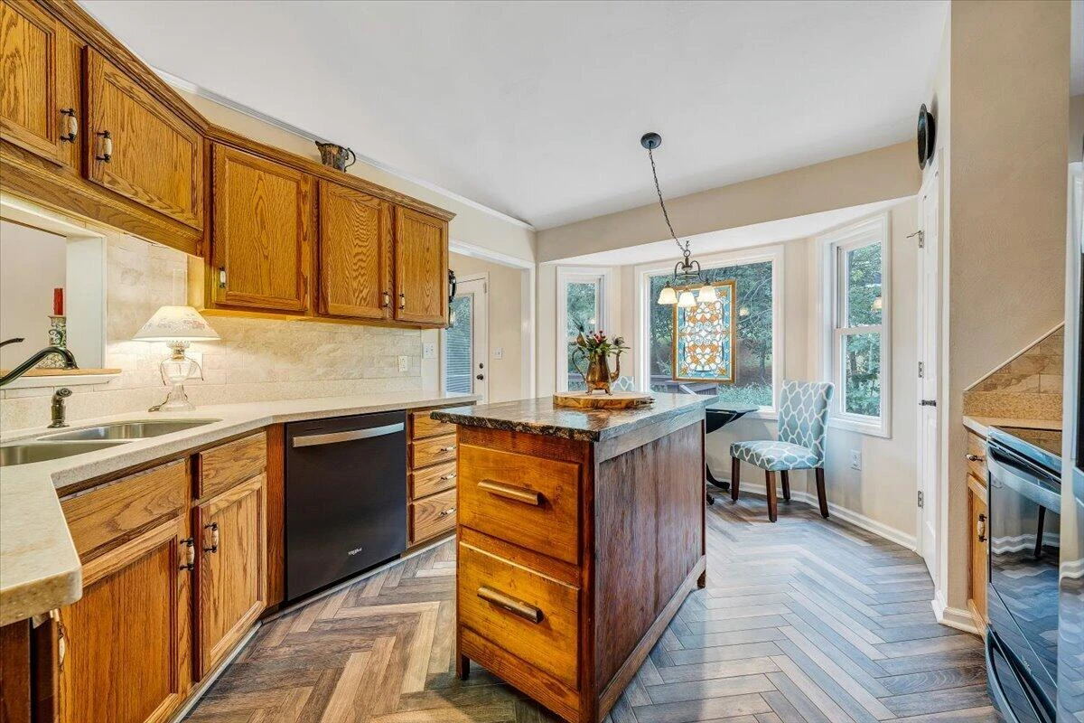 1324 Trevino DR NE - Photo 11