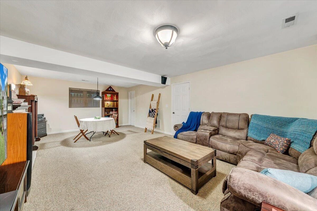 1324 Trevino DR NE - Photo 23