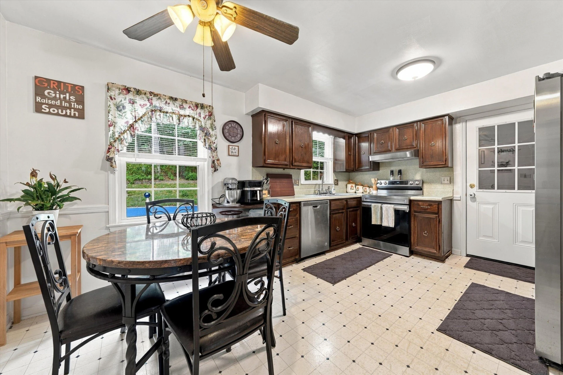 113 Niblick DR - Photo 10