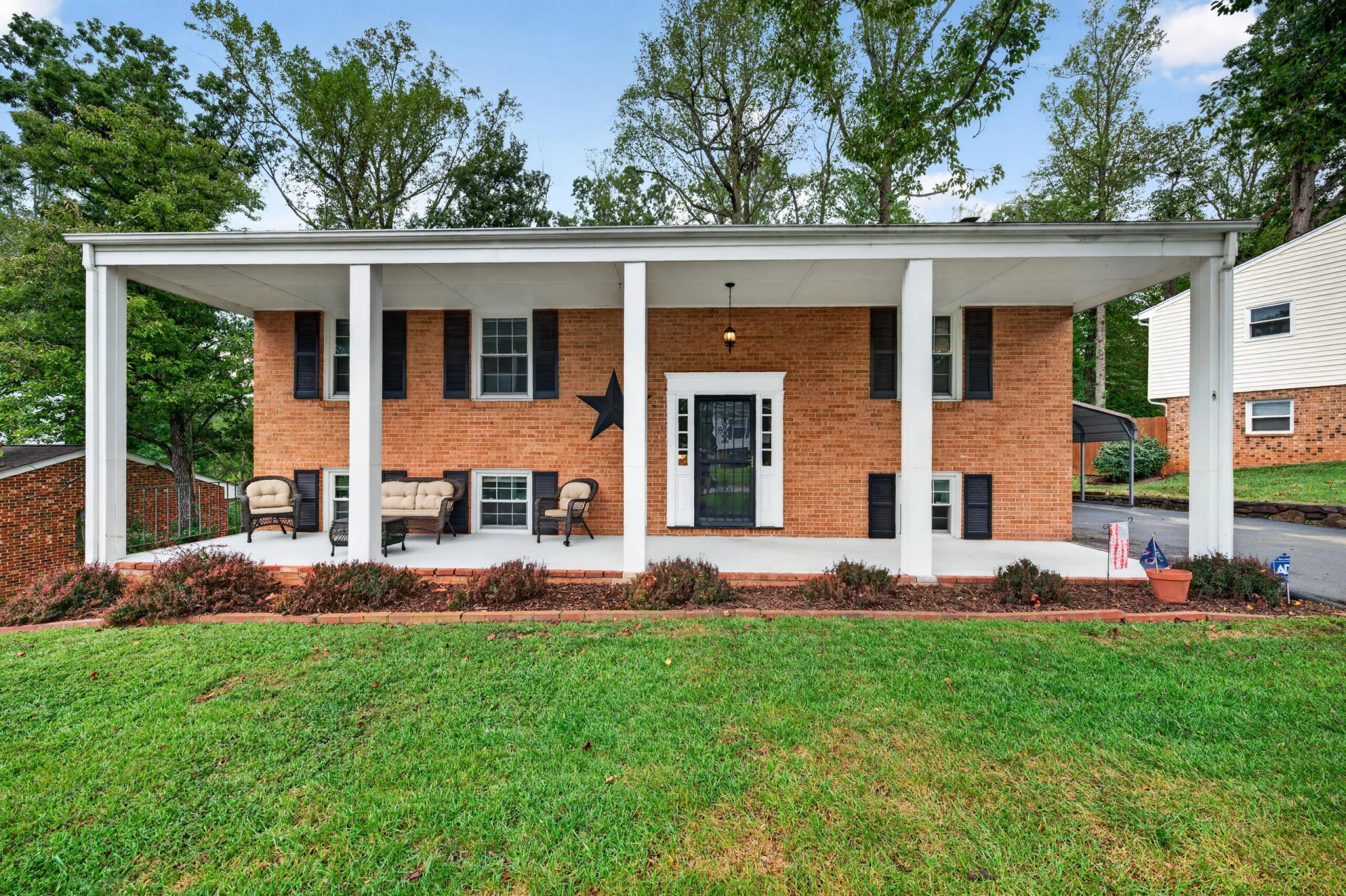 1465 Abbey CIR