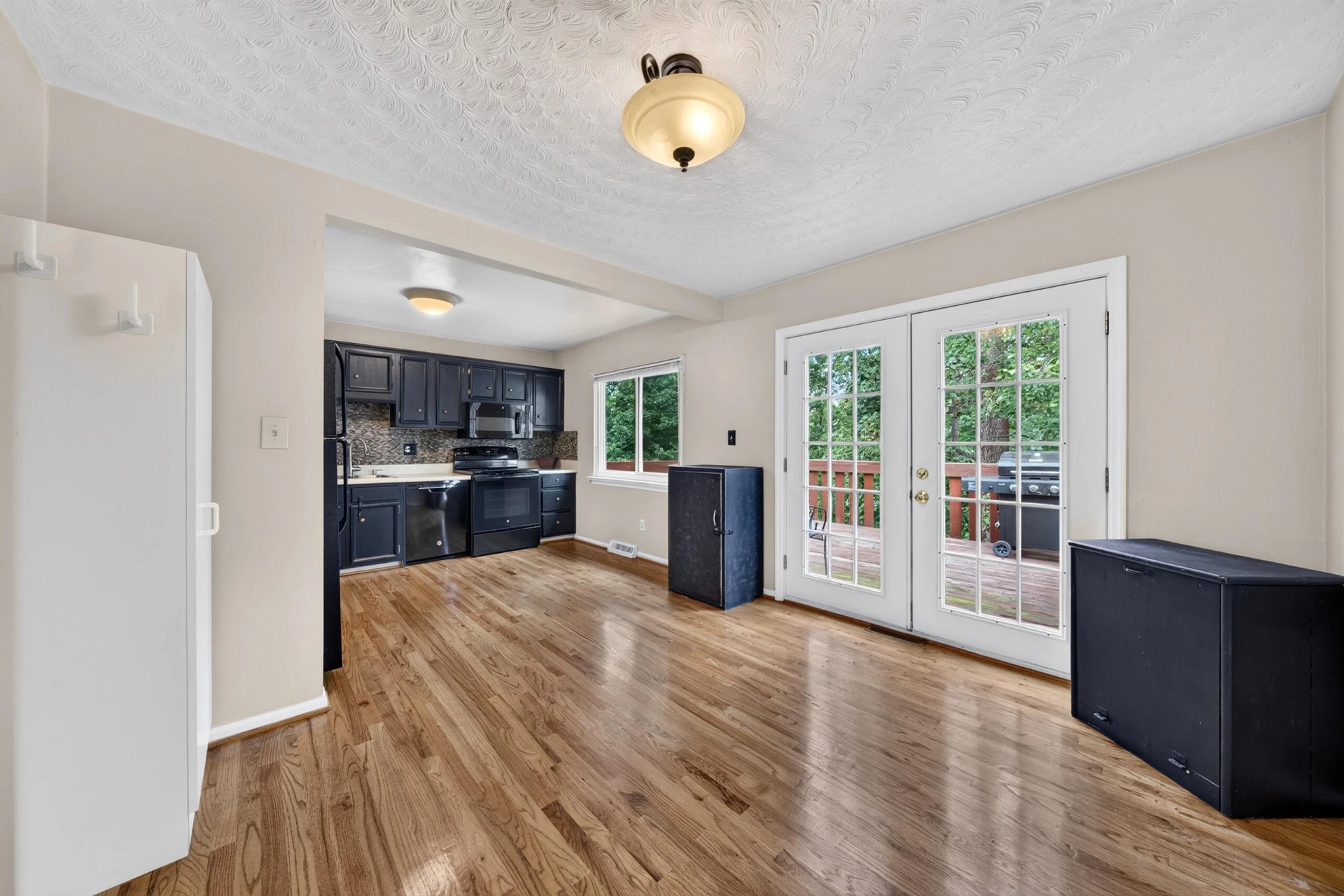 1465 Abbey CIR - Photo 19