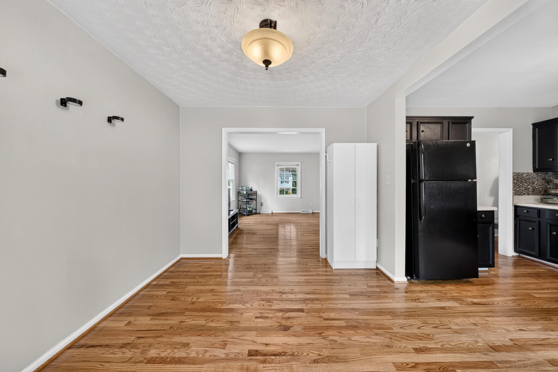 1465 Abbey CIR - Photo 22