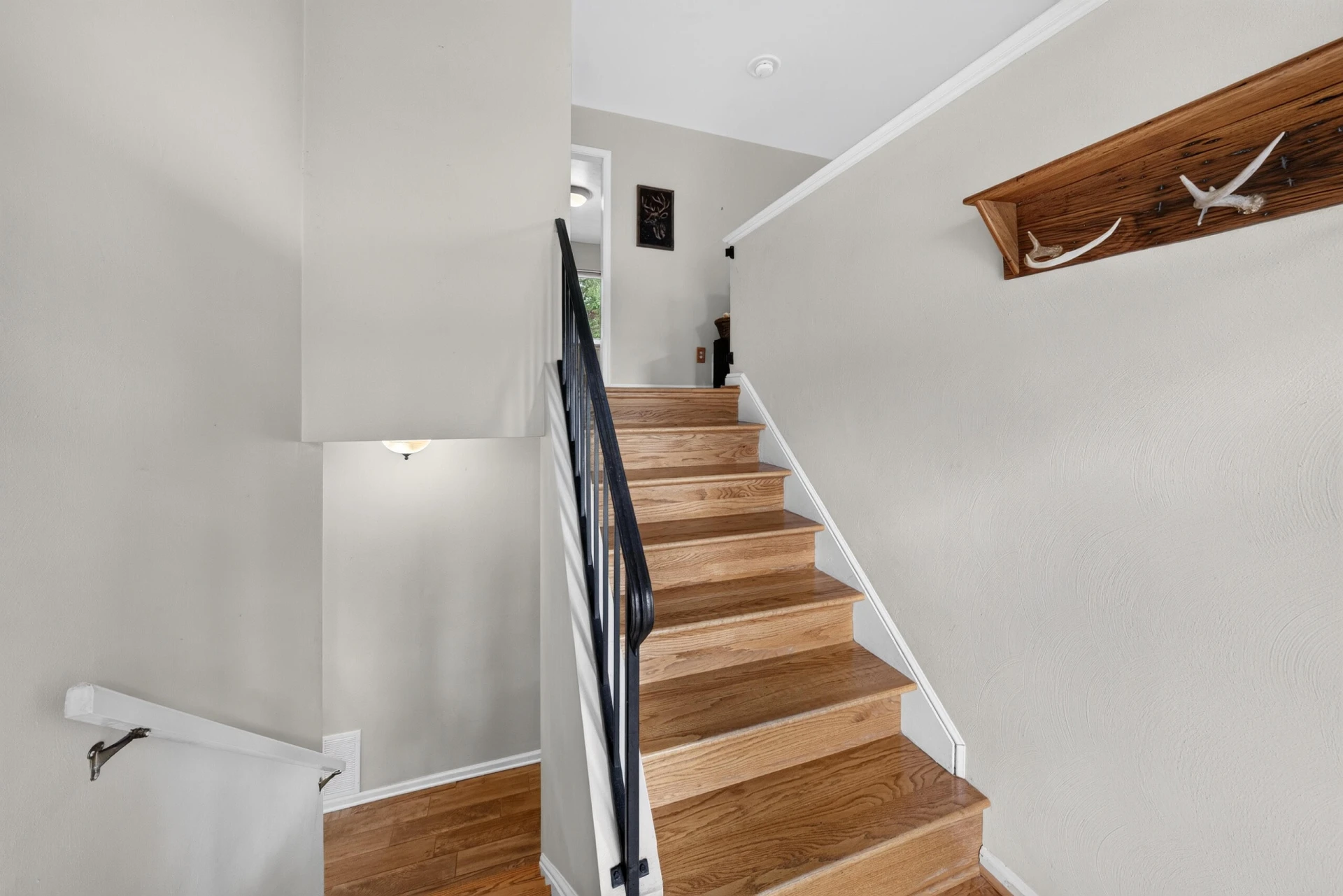 1465 Abbey CIR - Photo 30