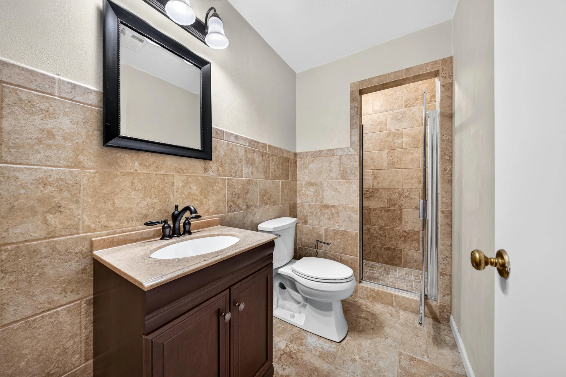 1465 Abbey CIR - Photo 32