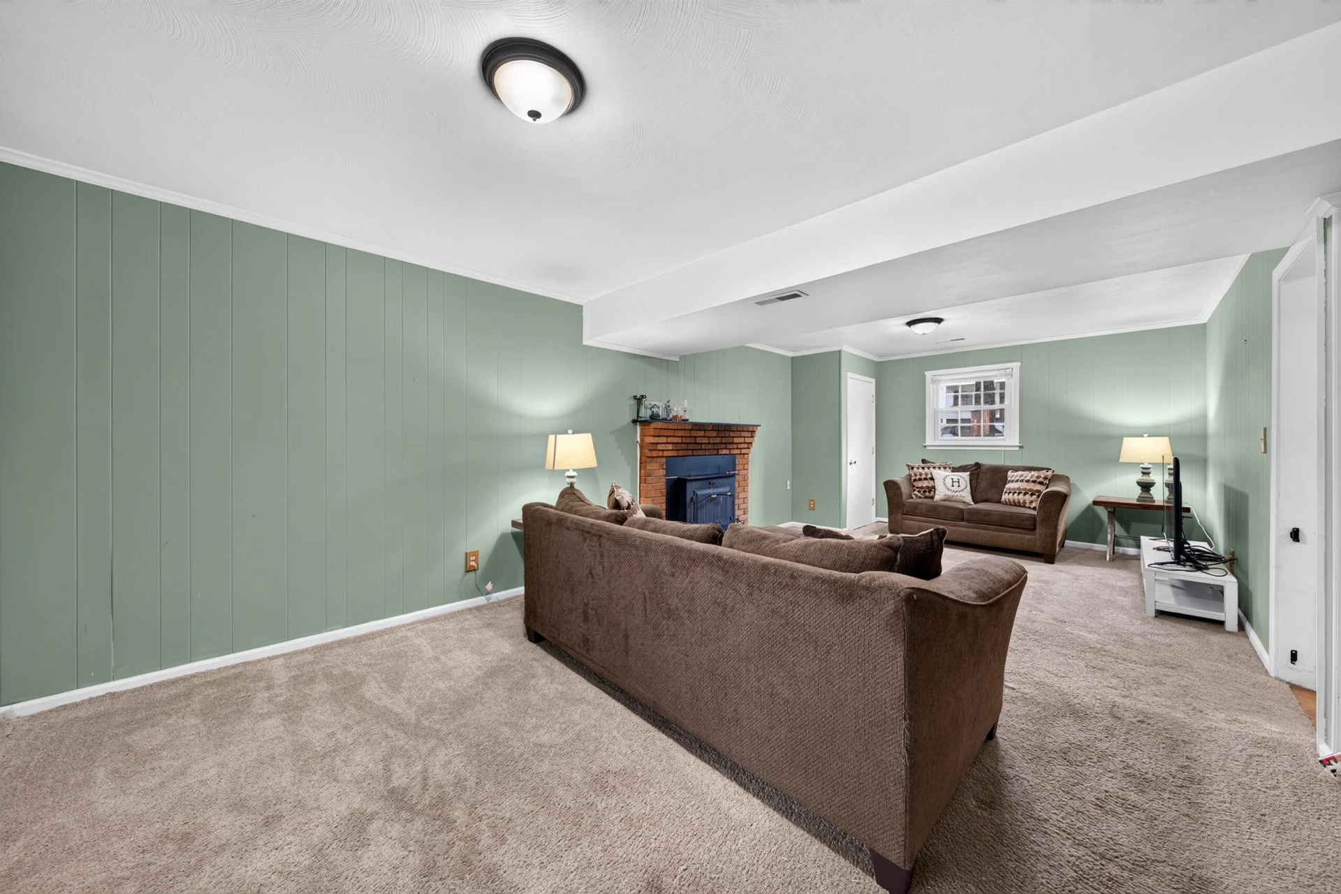 1465 Abbey CIR - Photo 39