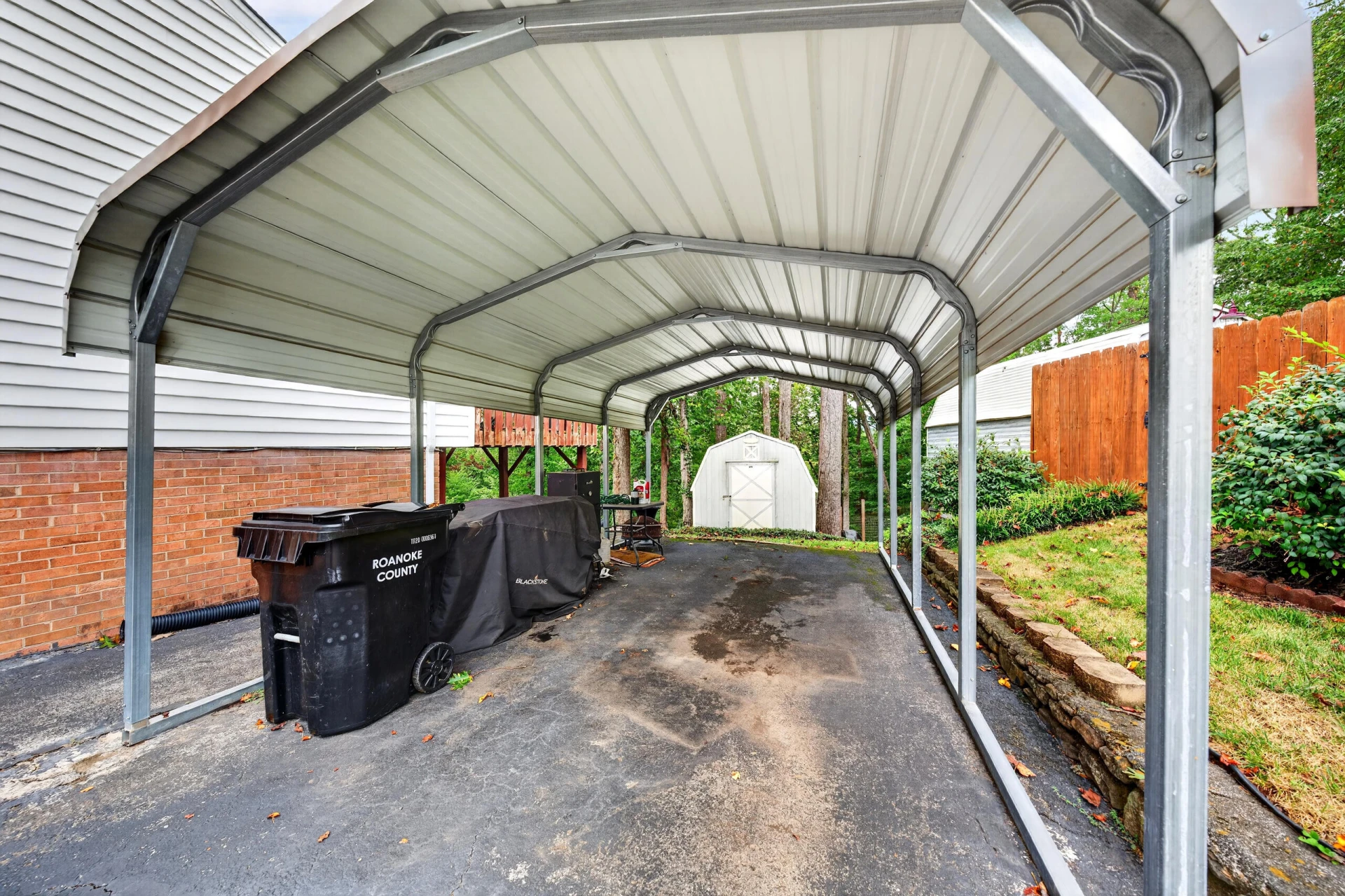 1465 Abbey CIR - Photo 51