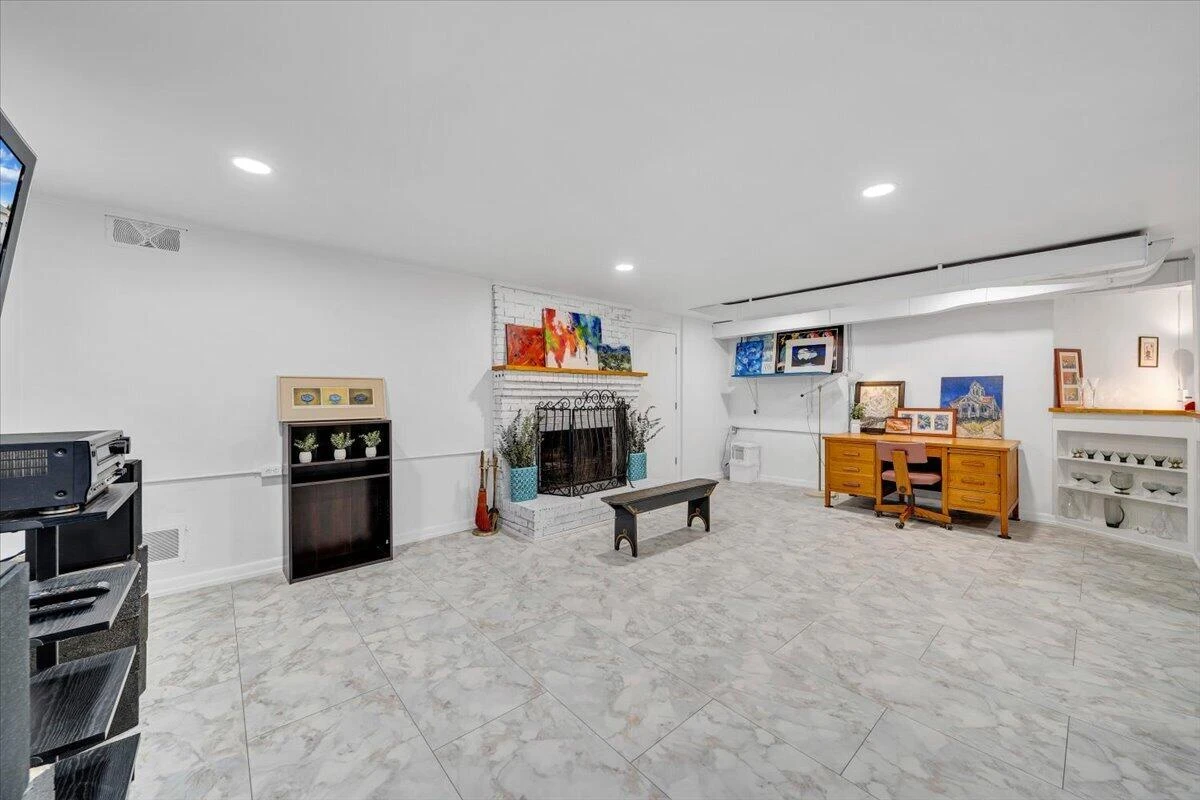 3531 Winding Way RD SW - Photo 27