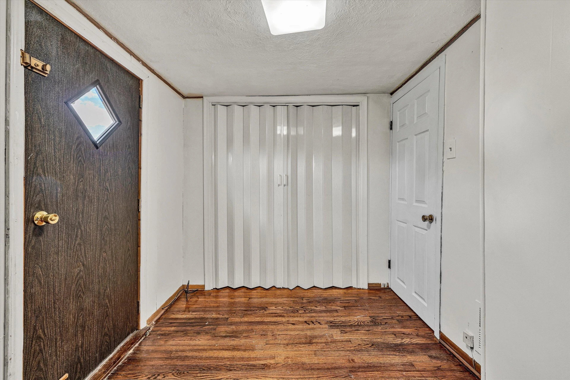 1346 Archbold AVE NE - Photo 11