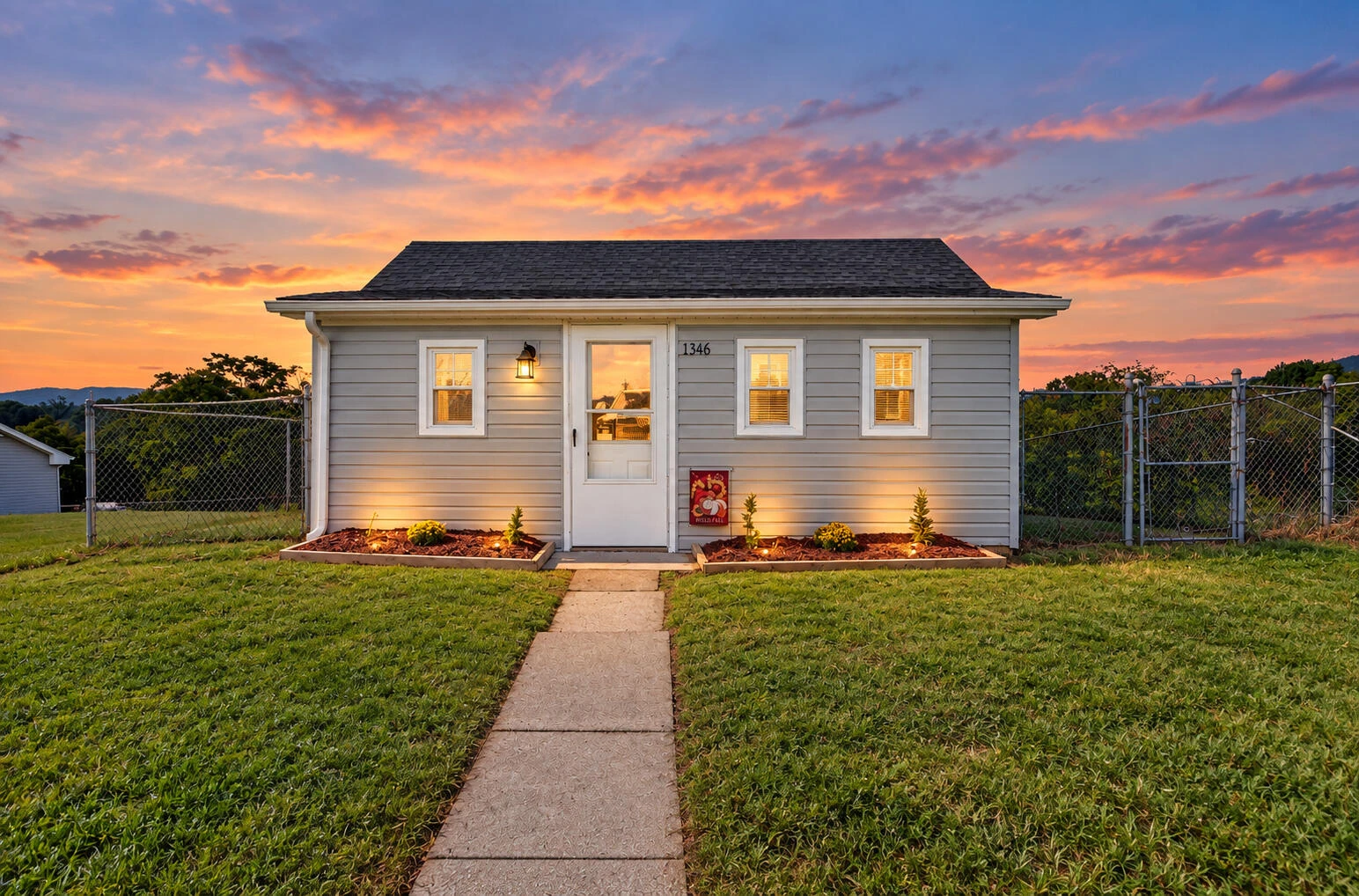 1346 Archbold AVE NE - Photo 19