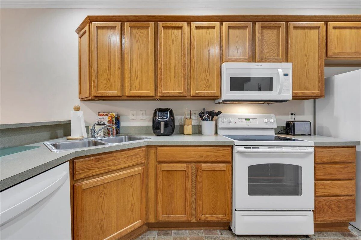 8711 Little Hoop RD - Photo 10
