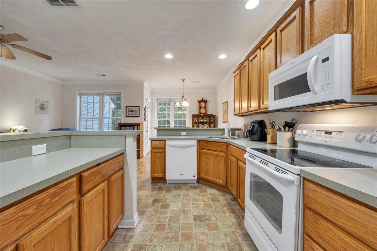 8711 Little Hoop RD - Photo 11