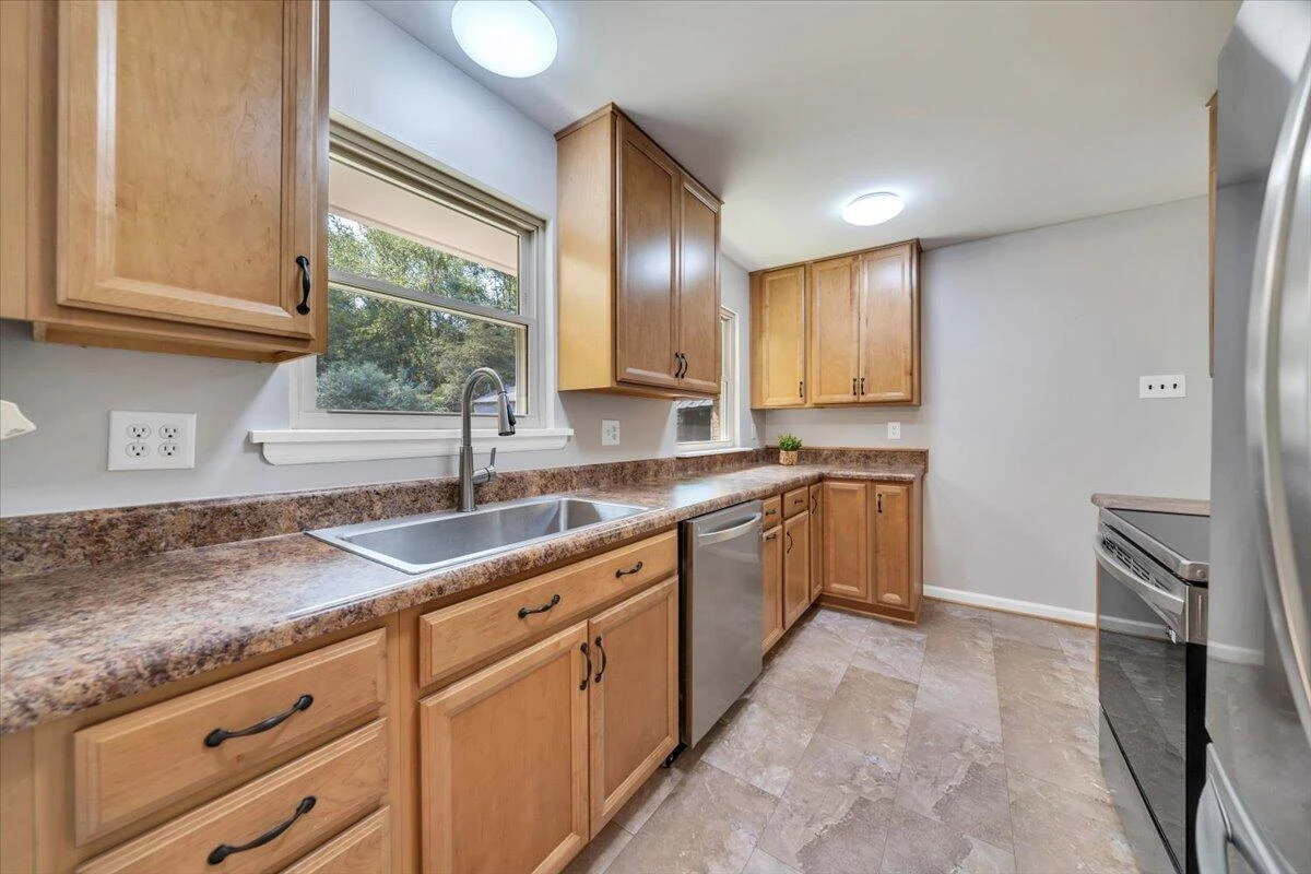 206 Houston Mines RD - Photo 2