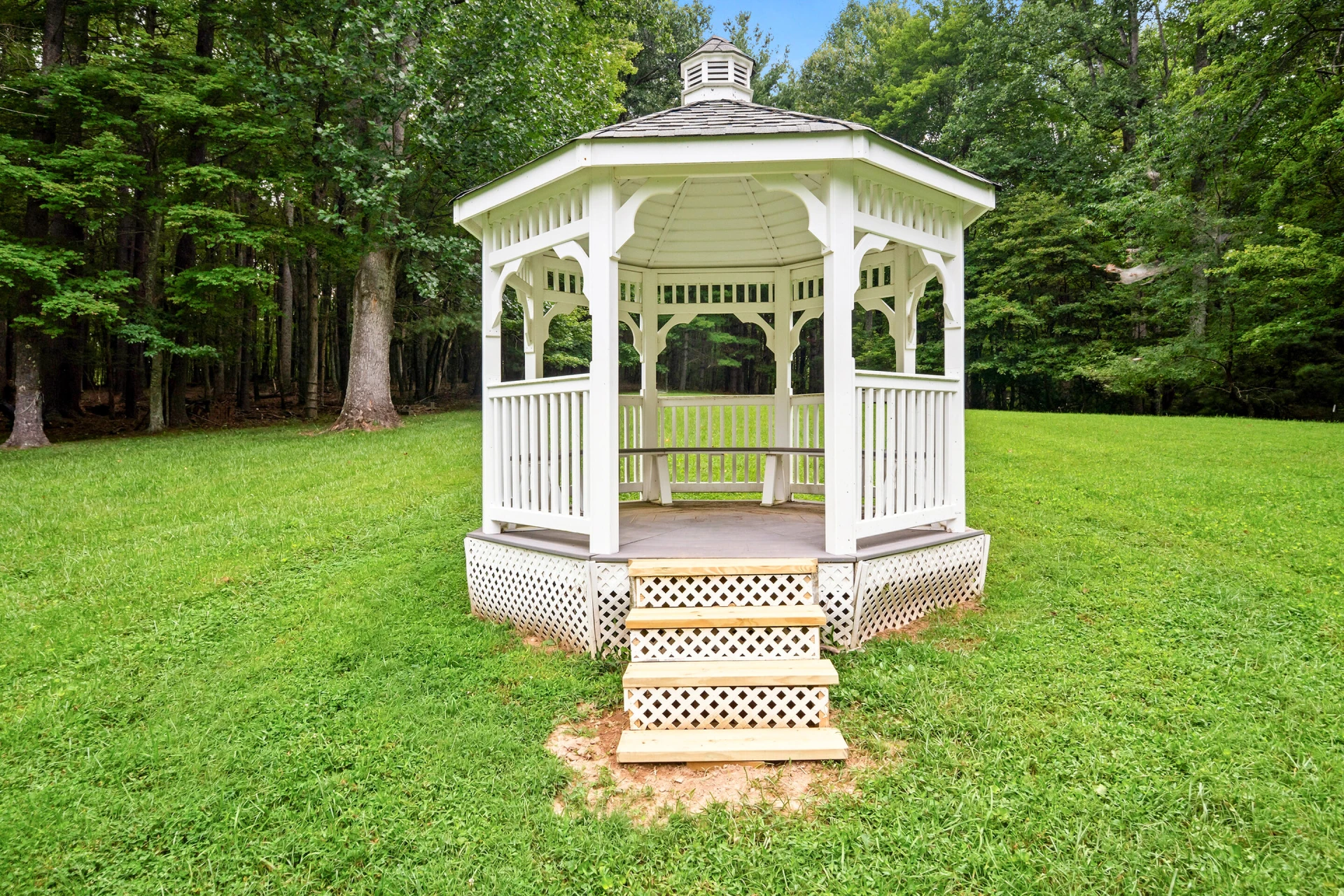 7543 Indian Valley RD NW - Photo 11