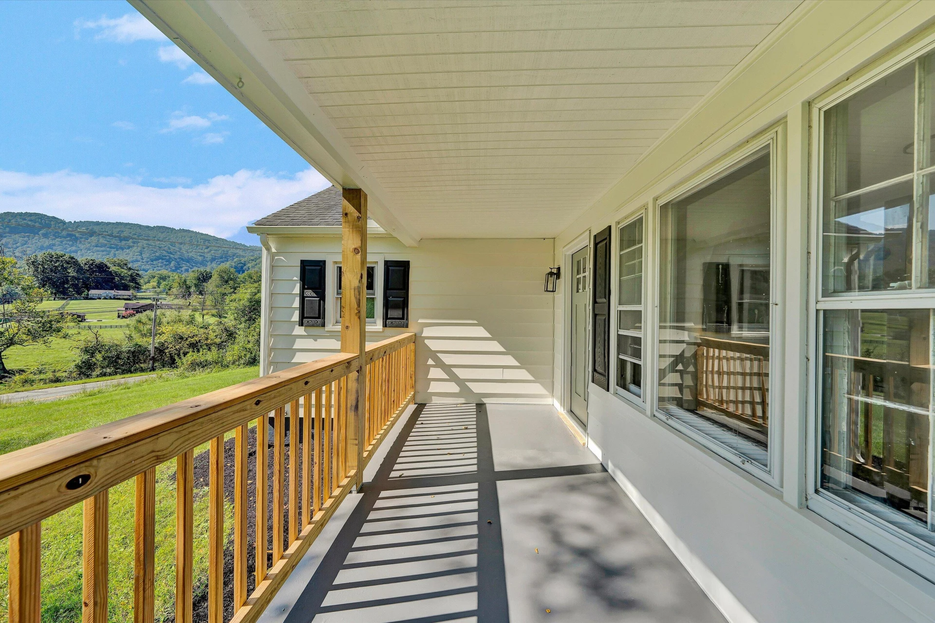 8031 Bent Mountain RD - Photo 6