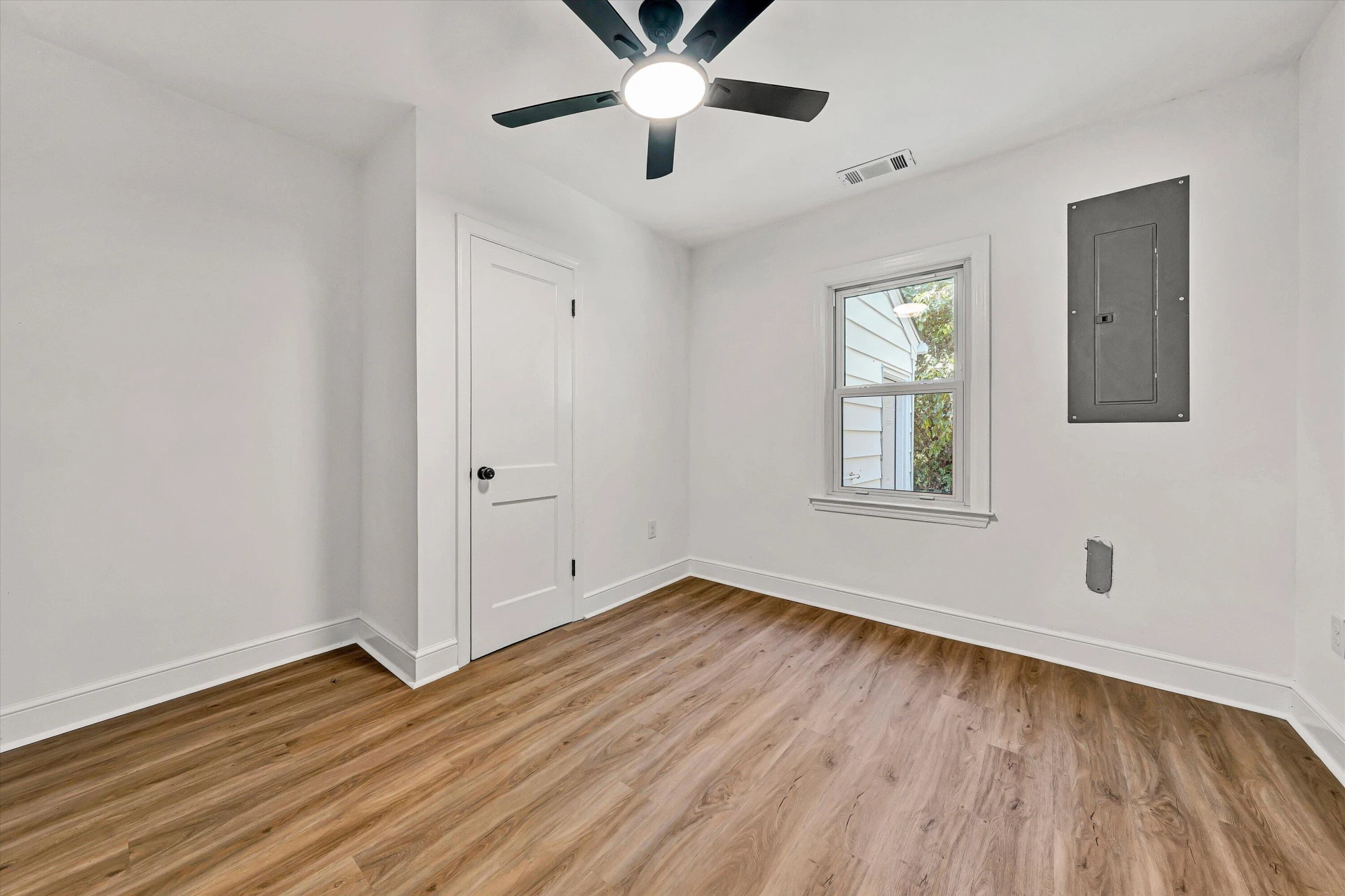 8031 Bent Mountain RD - Photo 23