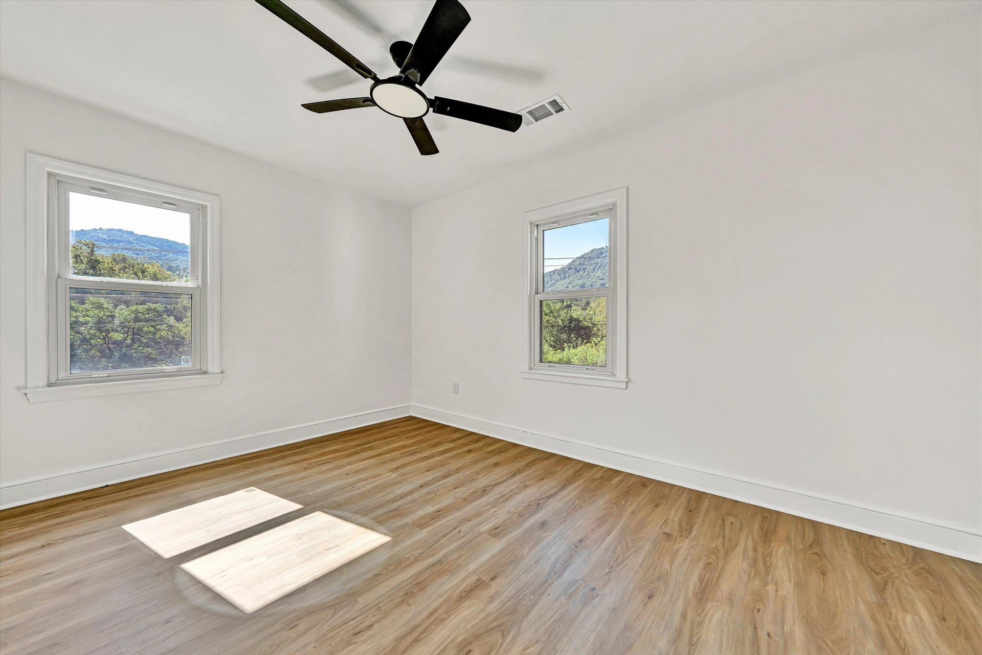8031 Bent Mountain RD - Photo 22