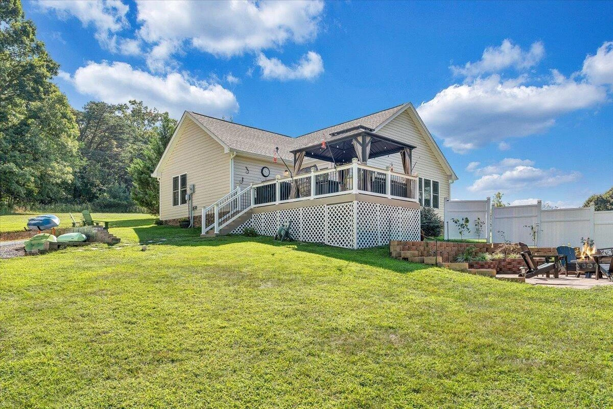 297 Twelve Oaks DR - Photo 3