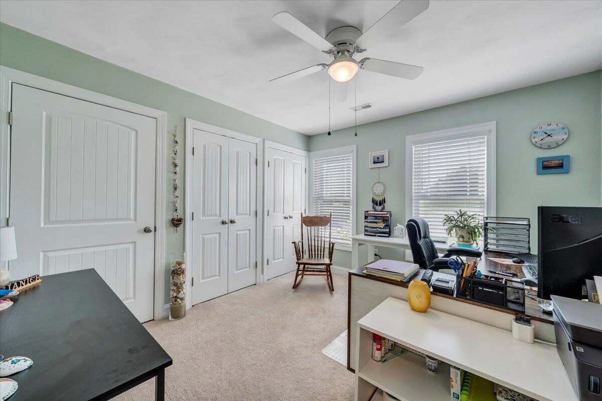 297 Twelve Oaks DR - Photo 15