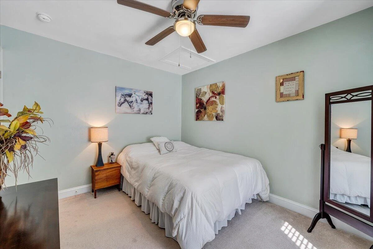 297 Twelve Oaks DR - Photo 16