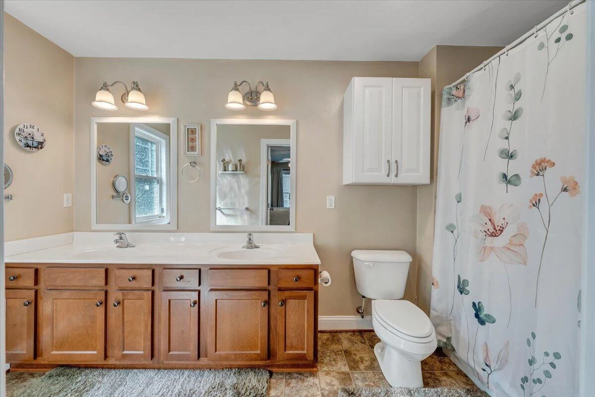297 Twelve Oaks DR - Photo 17