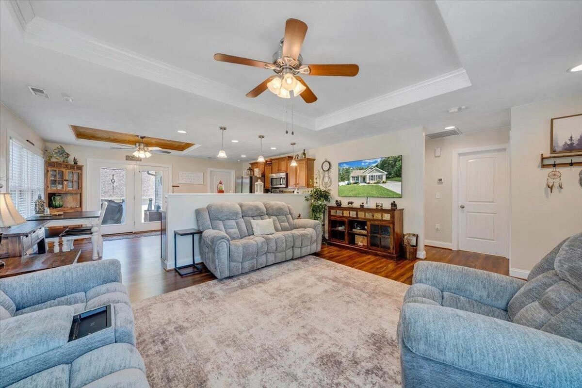 297 Twelve Oaks DR - Photo 21