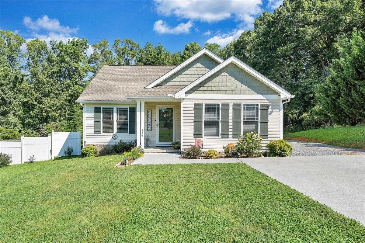 297 Twelve Oaks DR - Photo 23