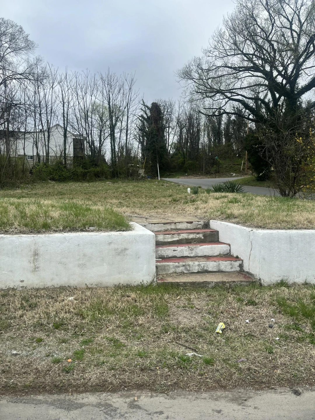 601 Moorman AVE NW - Photo 3