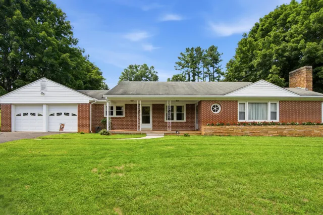 117 White Pine LN, Floyd, VA, 24091