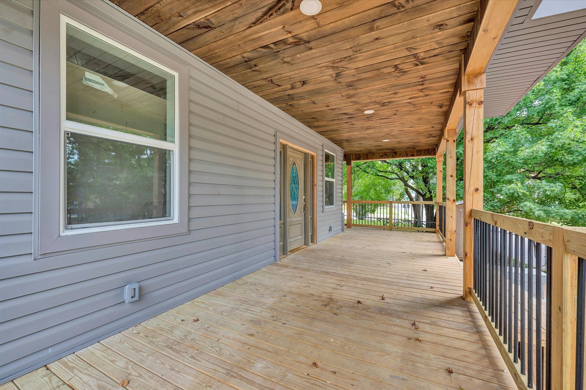 1205 Campbell AVE SW - Photo 4
