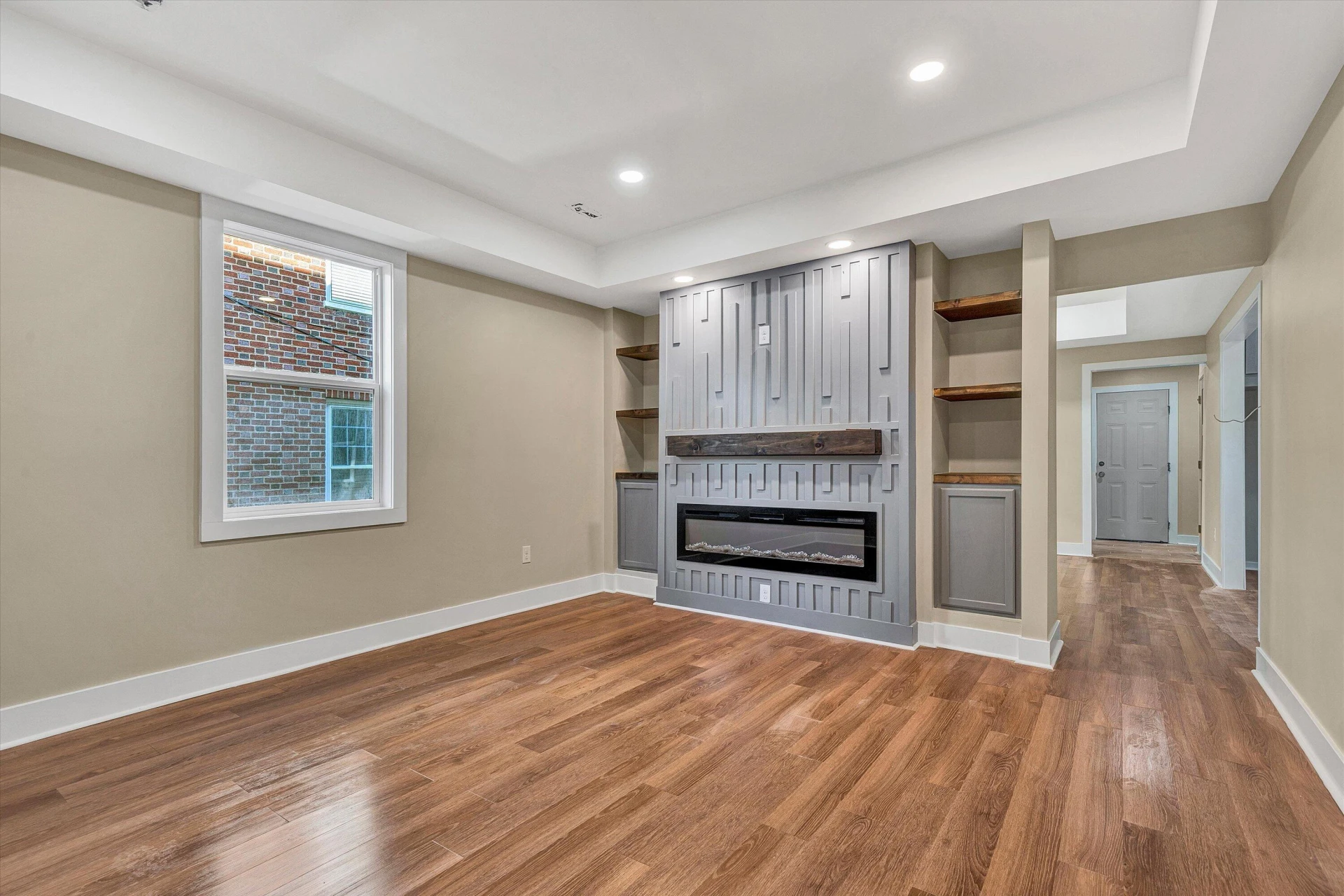 1205 Campbell AVE SW - Photo 5