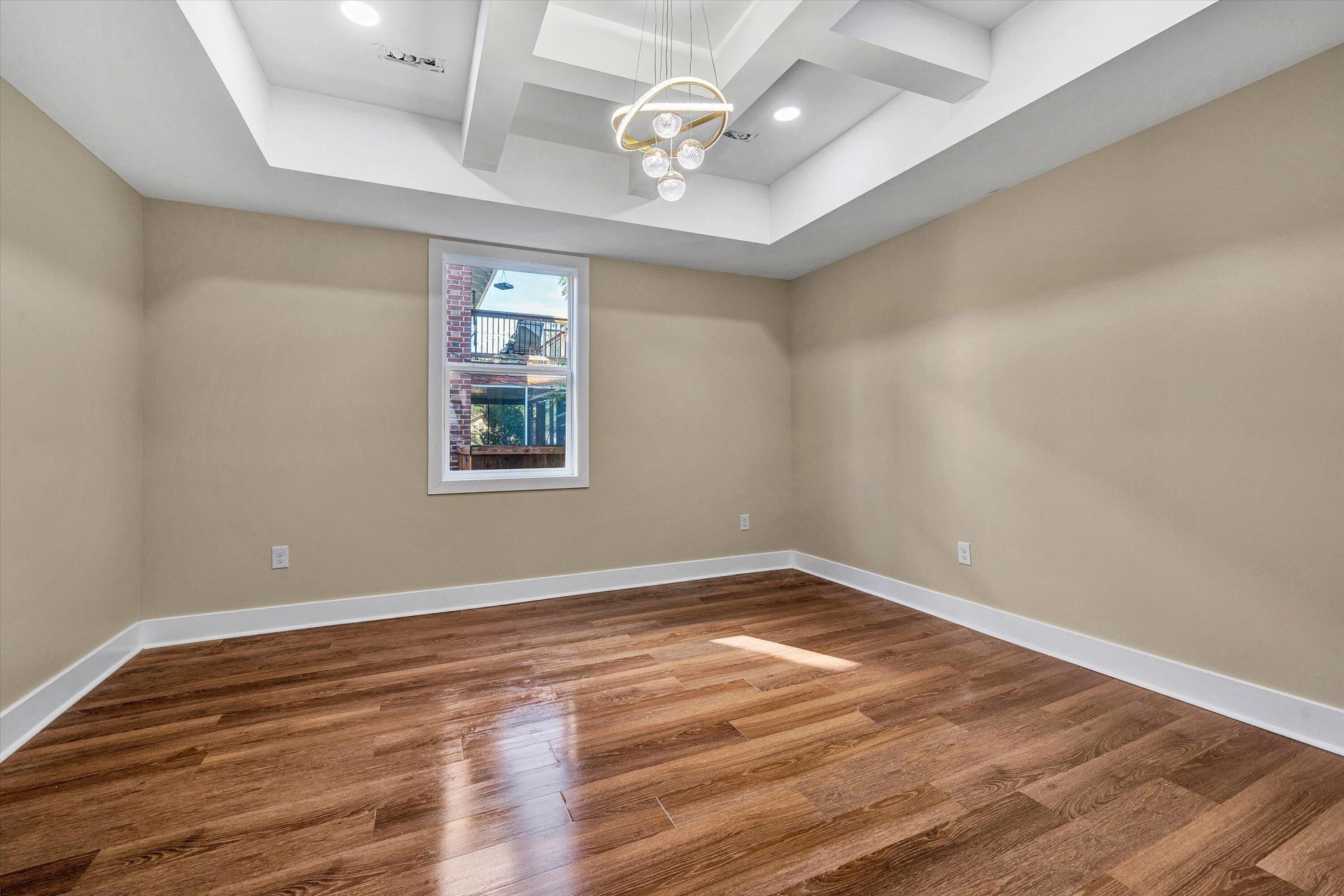 1205 Campbell AVE SW - Photo 8