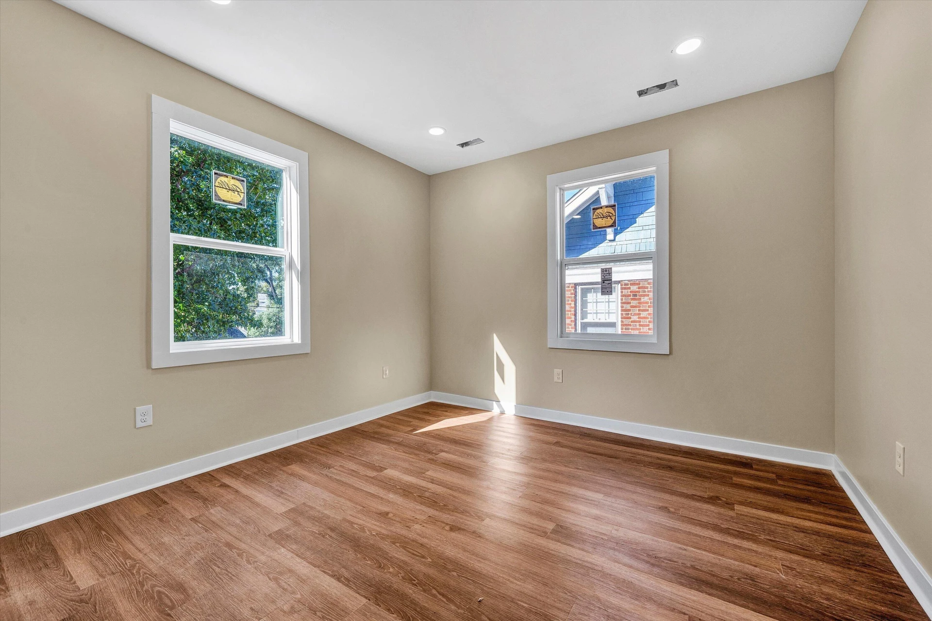 1205 Campbell AVE SW - Photo 17