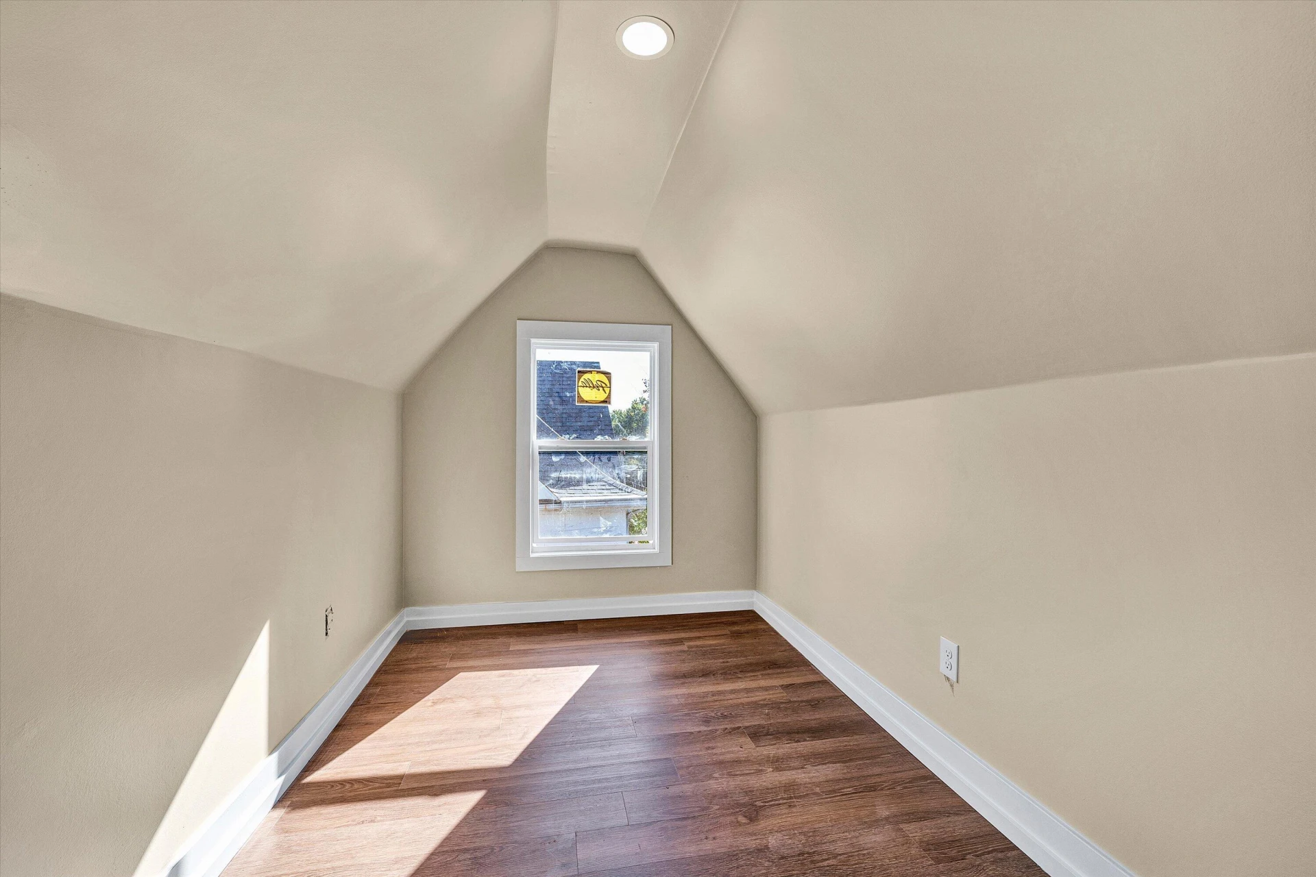 1205 Campbell AVE SW - Photo 24