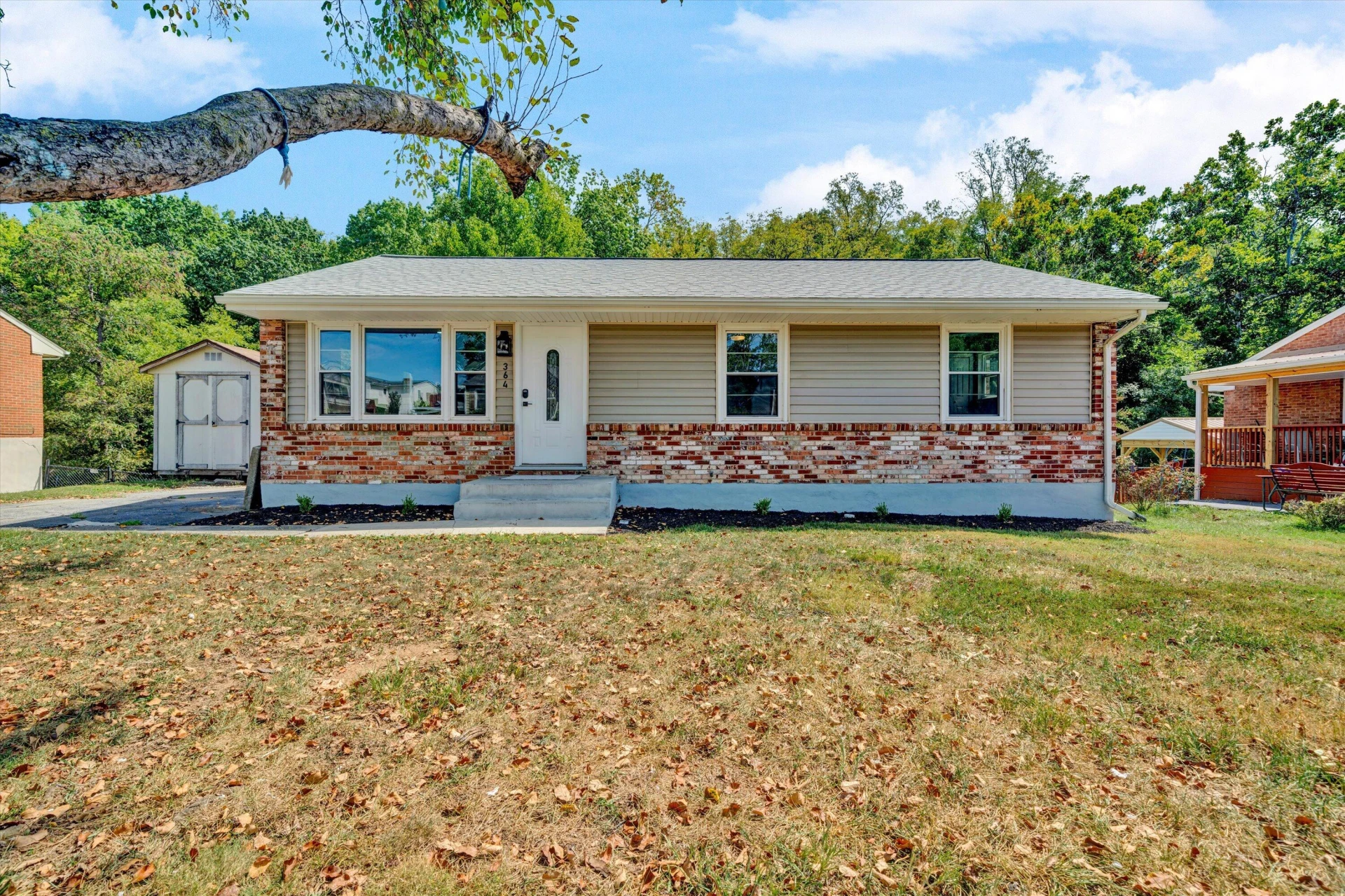 364 Clubhouse DR