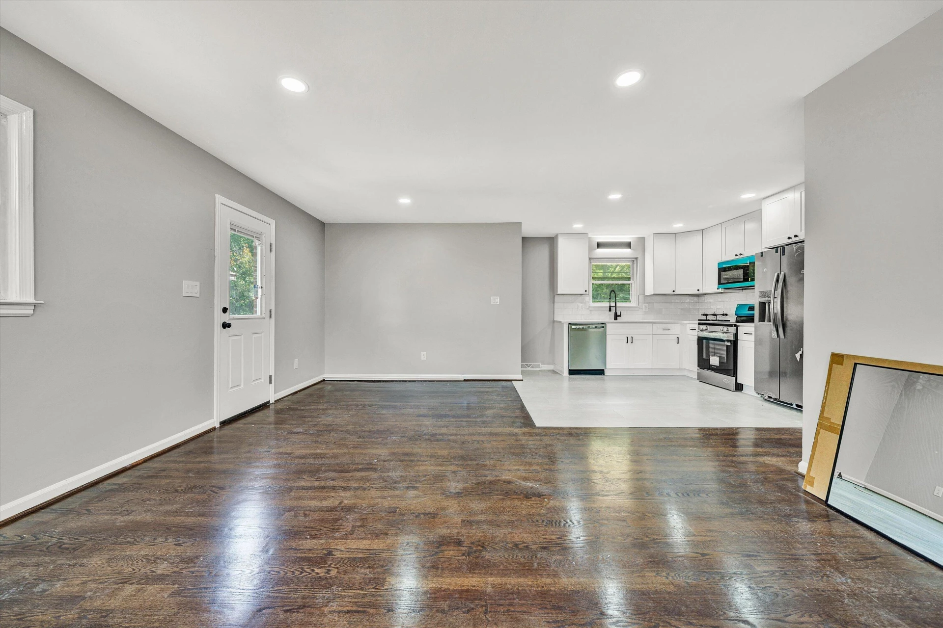 364 Clubhouse DR - Photo 2
